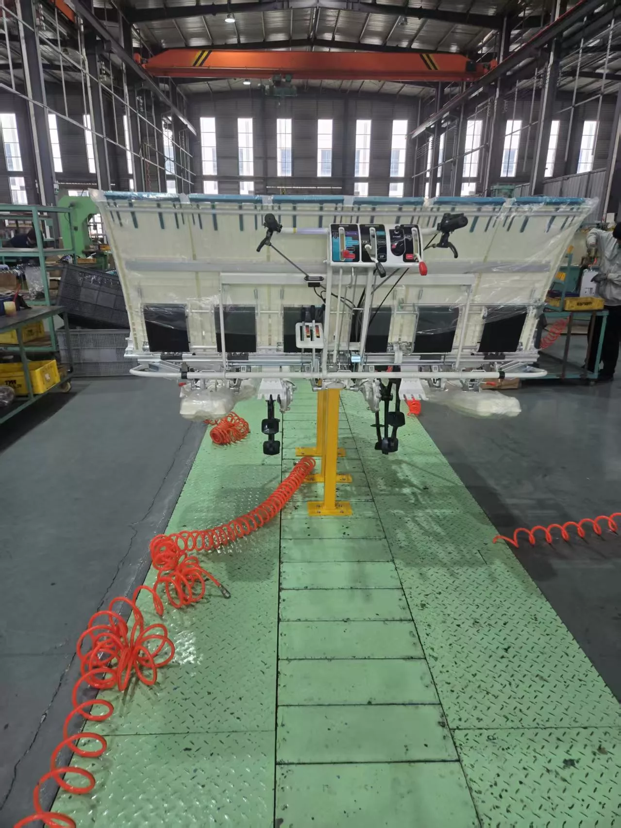 20251127174342-264-393-696ea6f4942cb