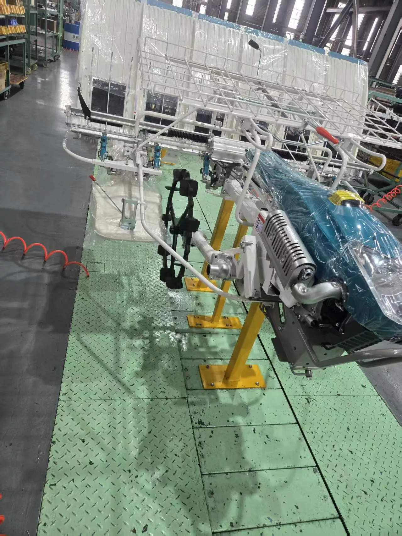 20251127174605-271-393-696ea6fcc49df