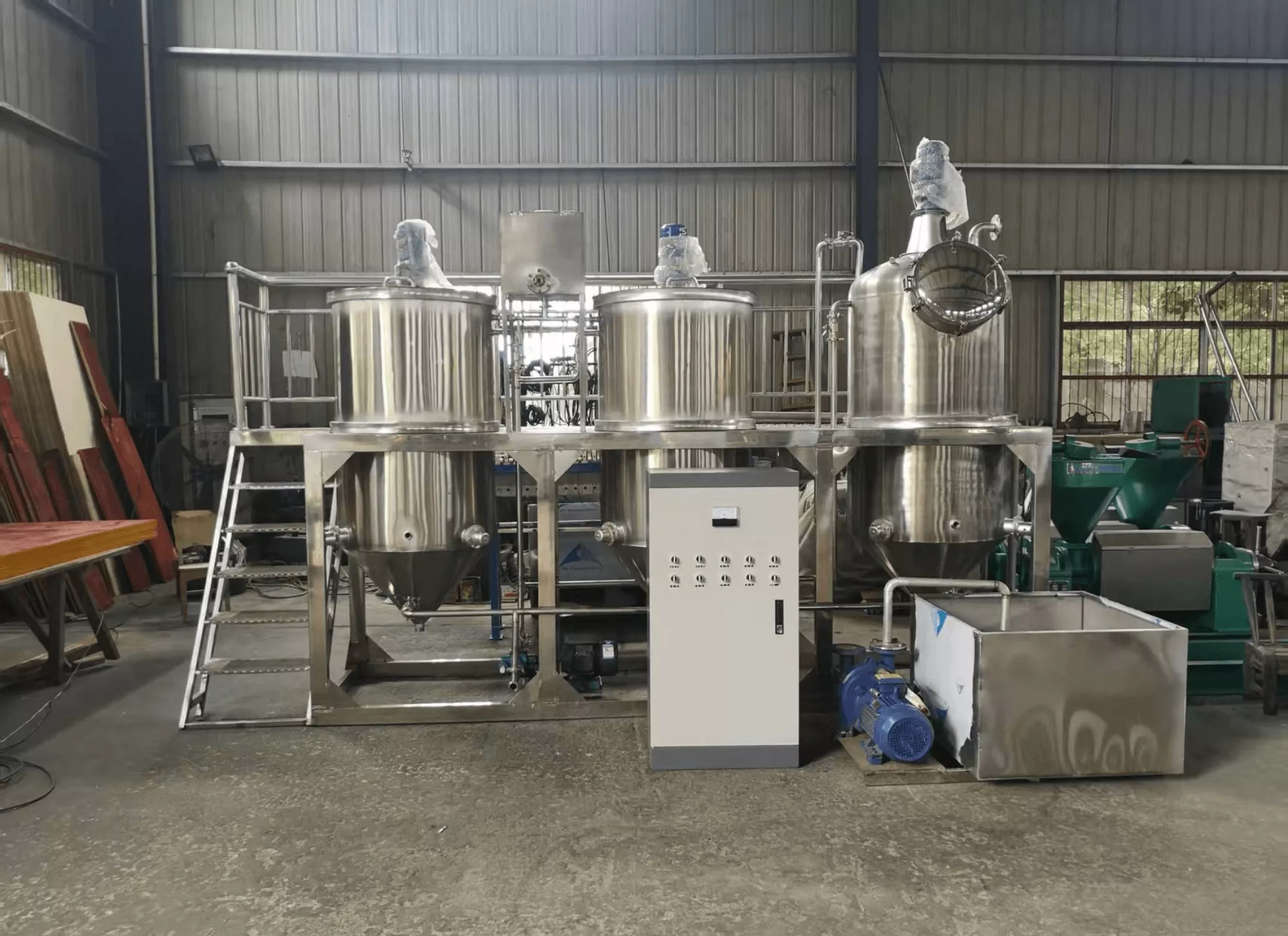 factory-1-69ae5ba4e4665